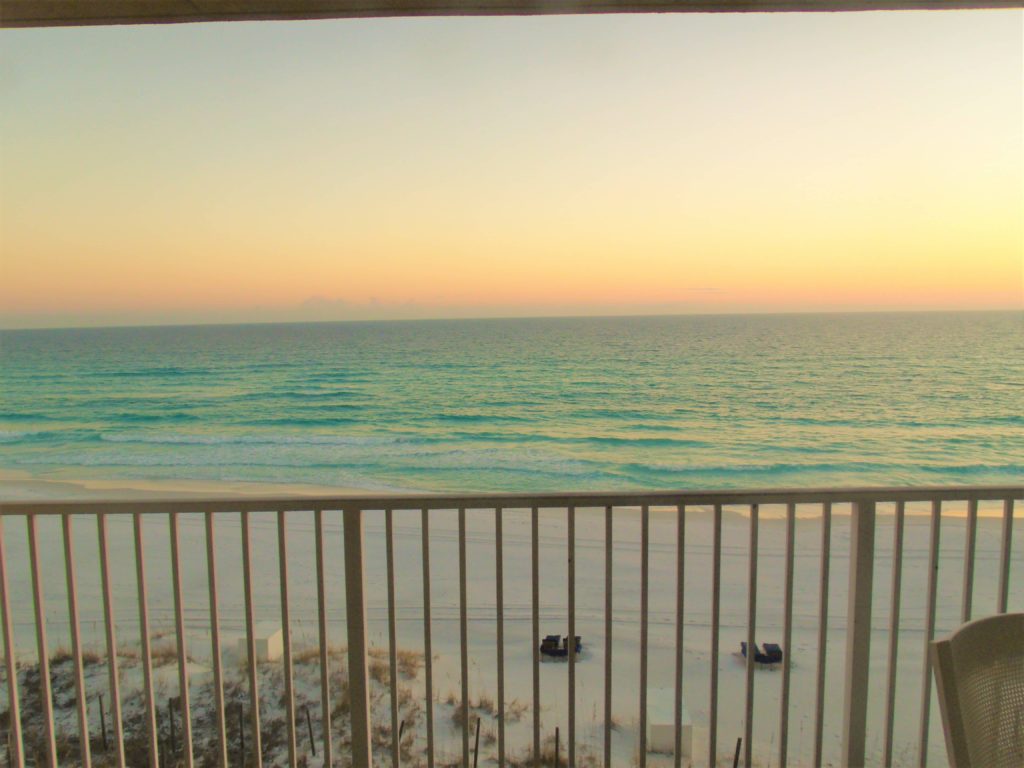 Best Destin Beach House Rental - Book Your Dream Condo Today!